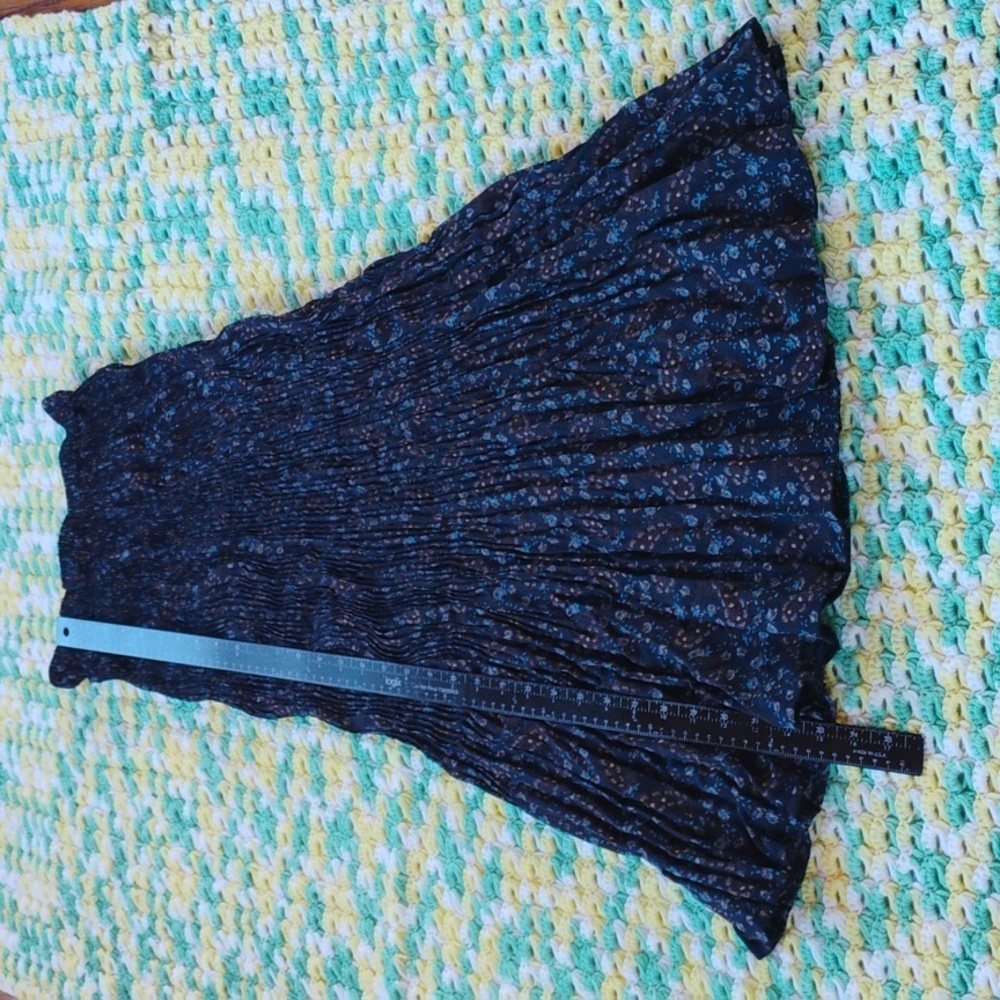 Uniqlo Dark Blue Floral Maxi Skirt - Picture 2 of 7